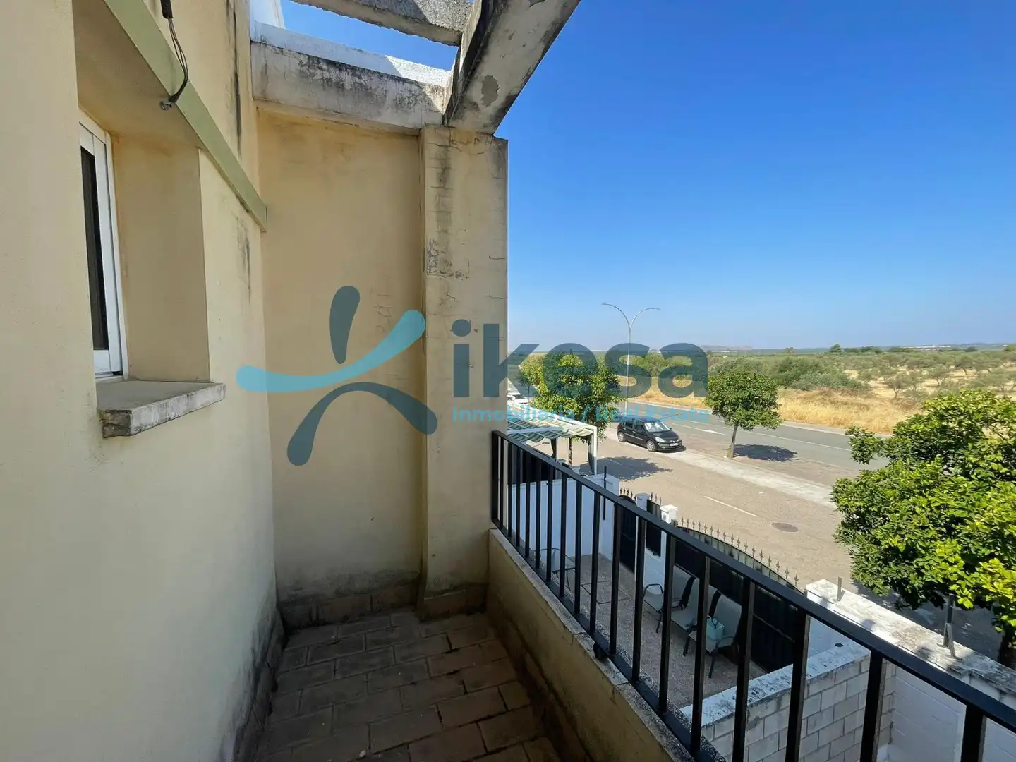 Terrassa de Casa adosada en venda en Gerena amb Jardí privat