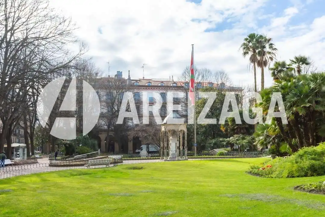 Jardí de Local de lloguer en Donostia - San Sebastián 