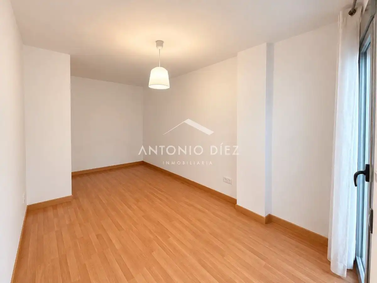 Flat for rent in Aspe  with Air Conditioner, Storage room and Balcony