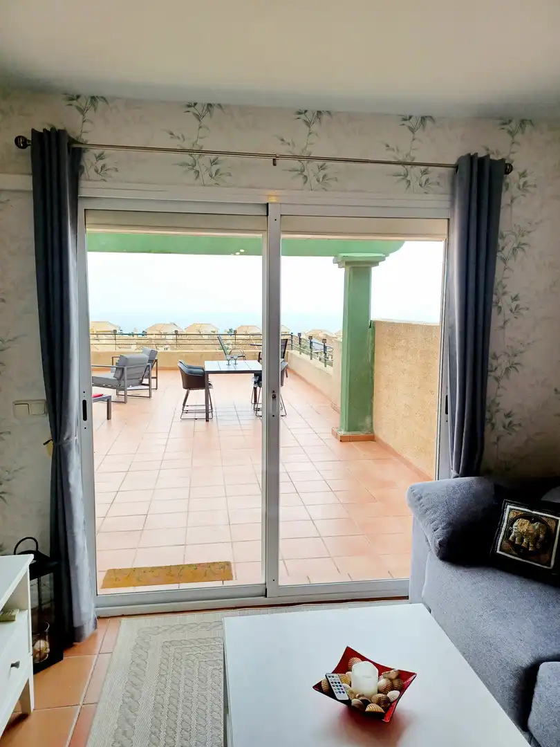 Apartamento con piscina en venta en La Alcaidesa, imagen 5