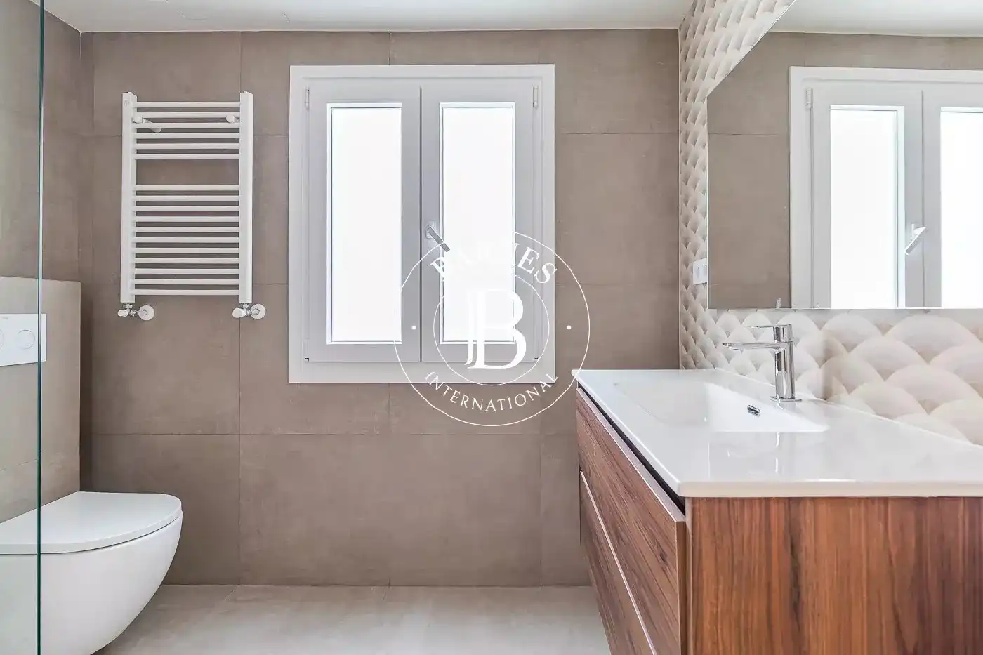 Bathroom of Flat for sale in Madrid  with Air Conditioner, Heating and Furnished
