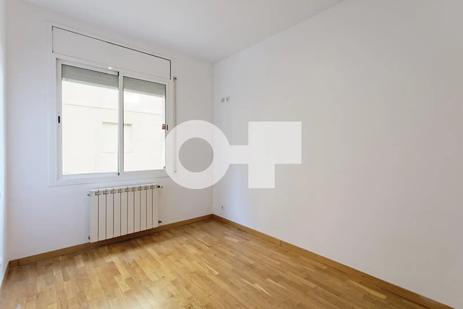Schlafzimmer von Wohnungen zum Verkauf in Barcelona mit Heizung, Parkett und Alarm