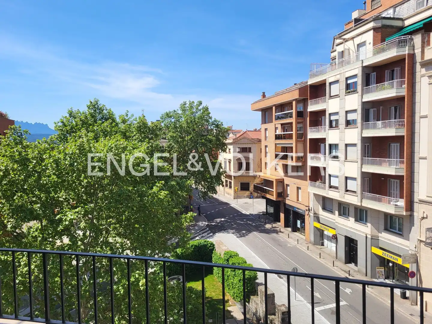 Exterior view of Flat for sale in Manresa  with Heating, Furnished and Balcony