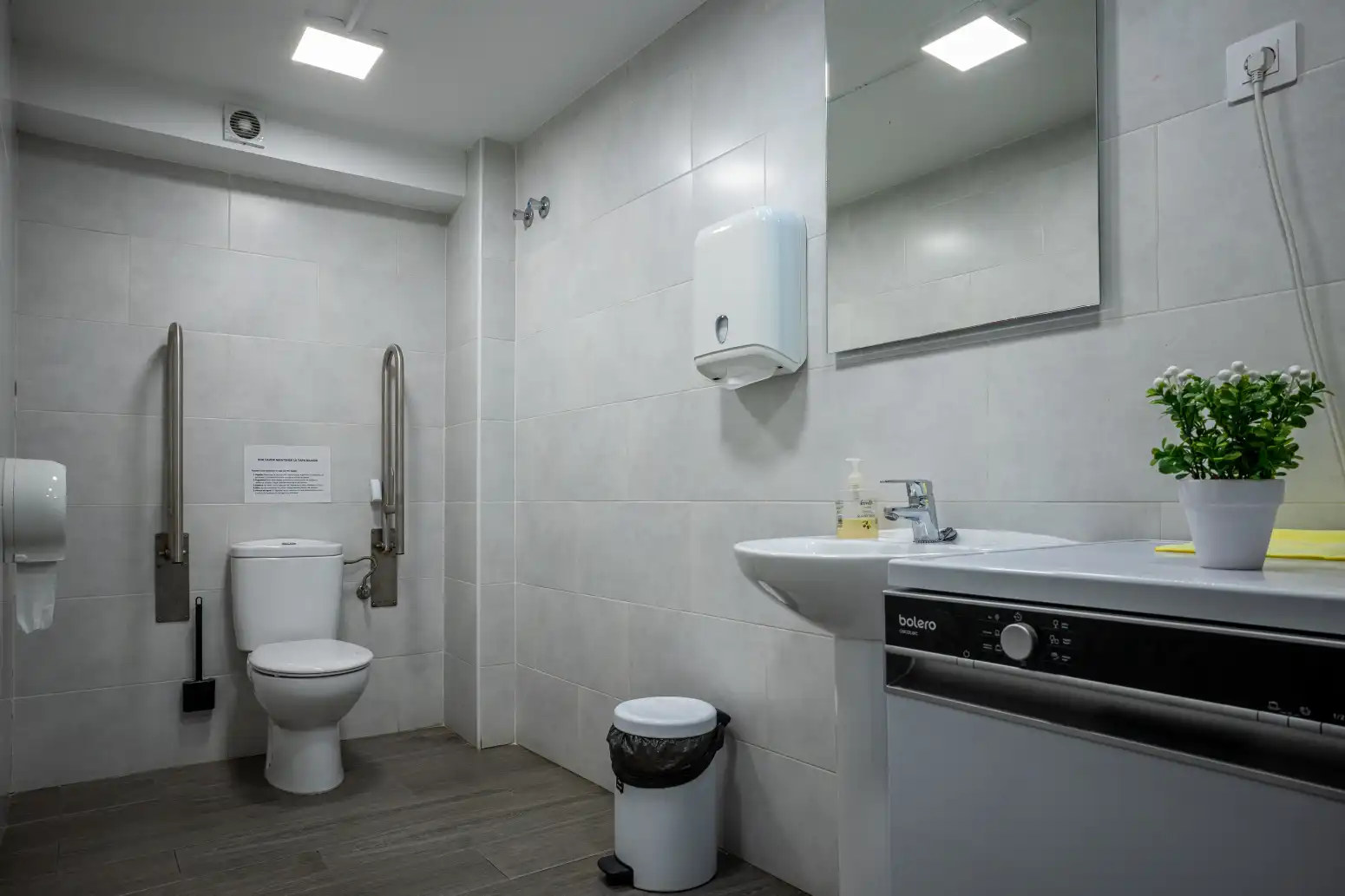 Baño de Local en venta en Barcelona