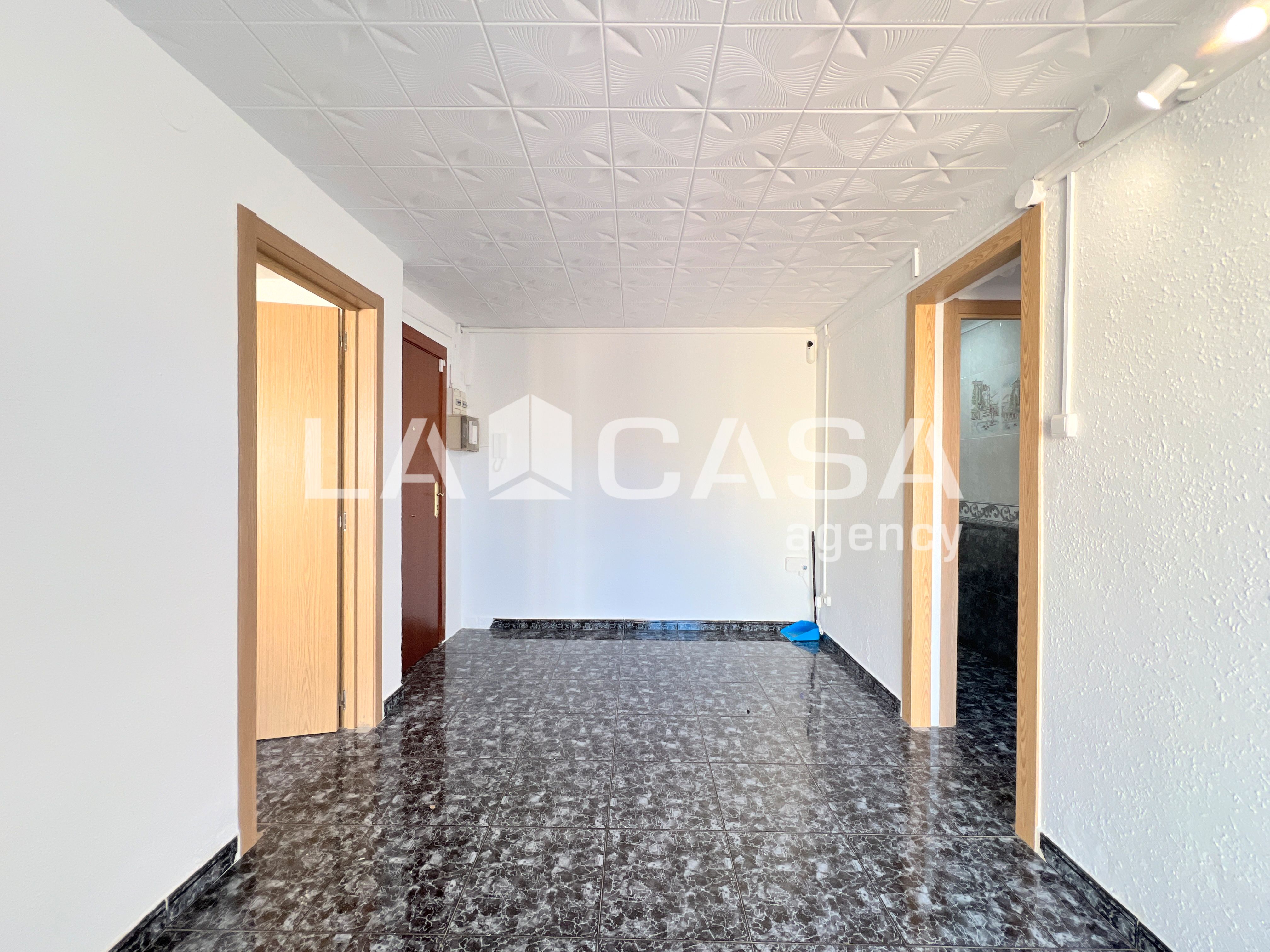 Flat for sale in Badalona  with Balcony