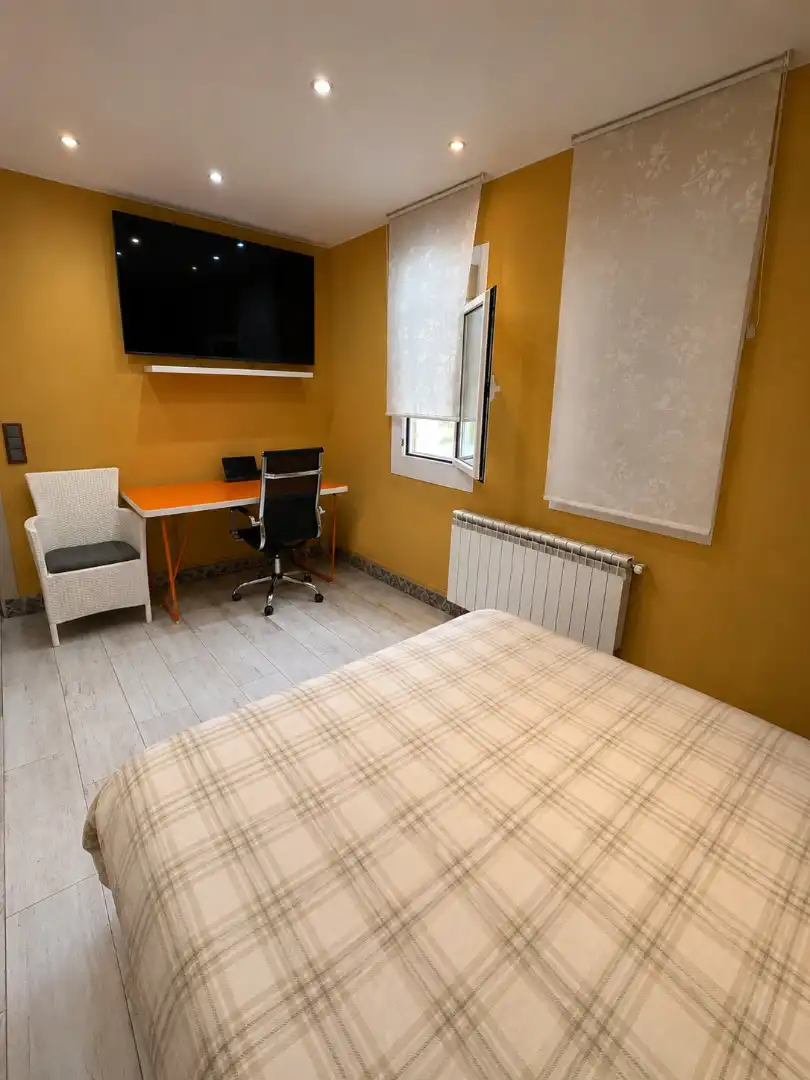 Bedroom of Flat for sale in El Prat de Llobregat  with Air Conditioner, Heating and Terrace