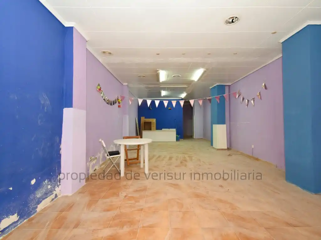 Local comercial de lloguer a Casco Antiguo