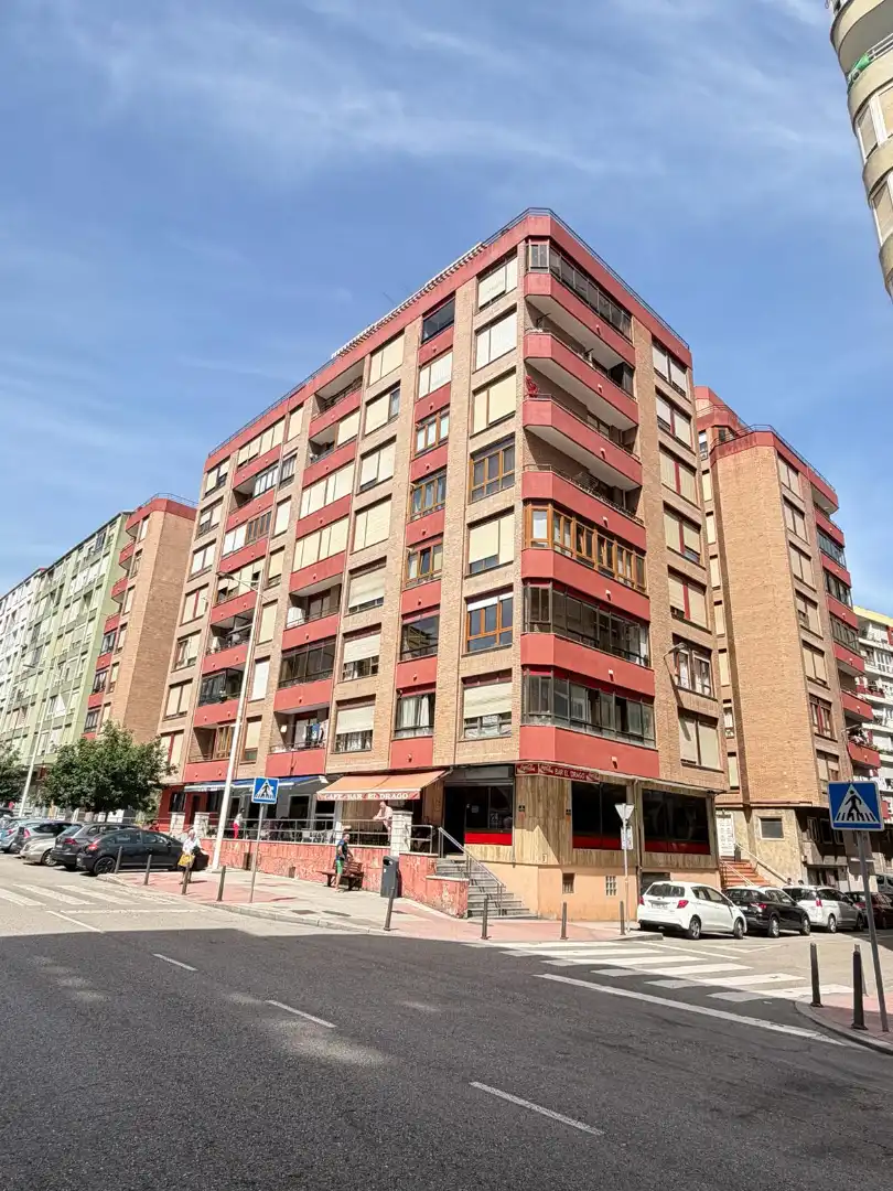 Außenansicht von Wohnung zum Verkauf in Santander mit Heizung, Parkett und Terrasse