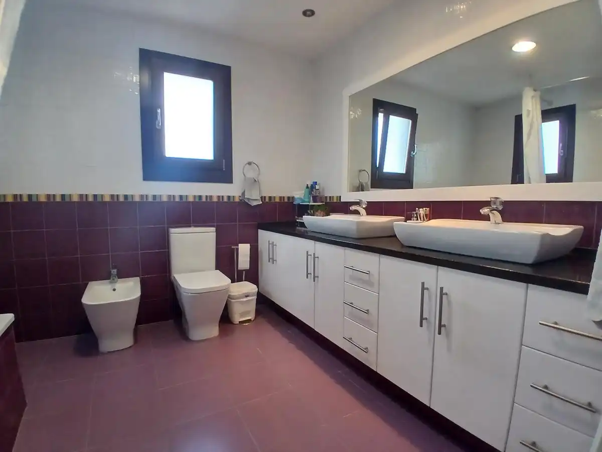 Baño de Casa o chalet en venta en Fuengirola con Aire acondicionado, Jardín privado y Terraza
