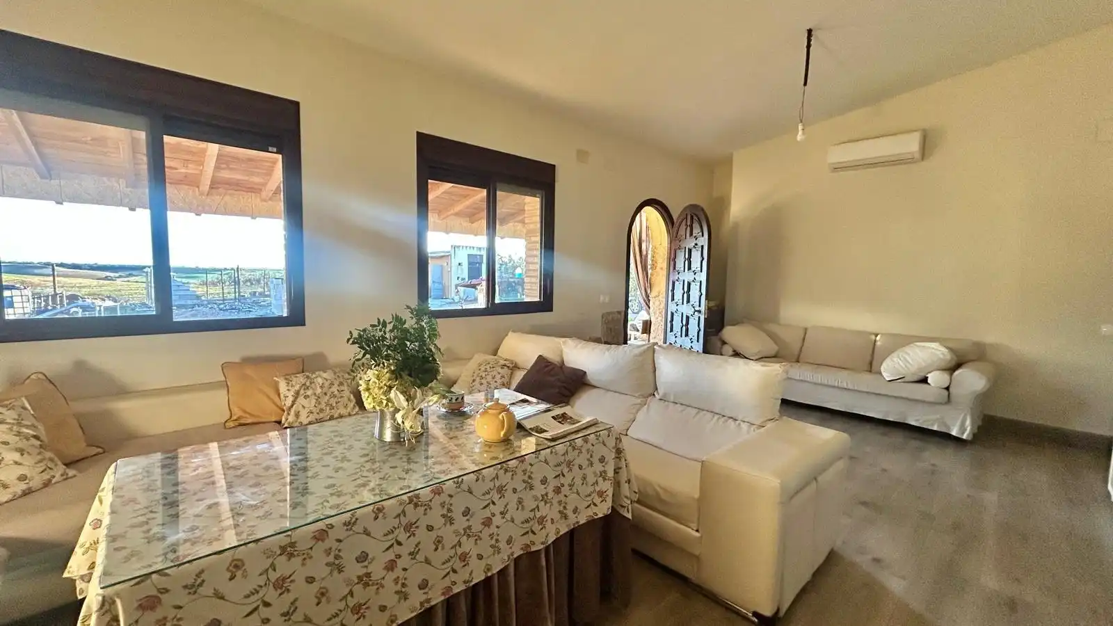 Sala d'estar de Casa o xalet en venda en Guadalcázar amb Terrassa