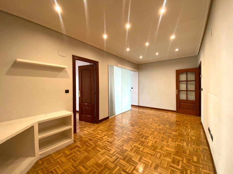 Living room of Flat for sale in Vitoria - Gasteiz  with Heating, Parquet flooring and Terrace