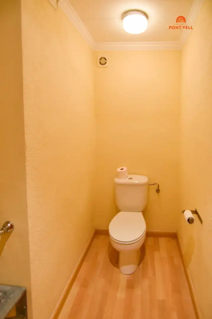 Local comercial de lloguer a La Bisbal d'Empordà, imagen 5