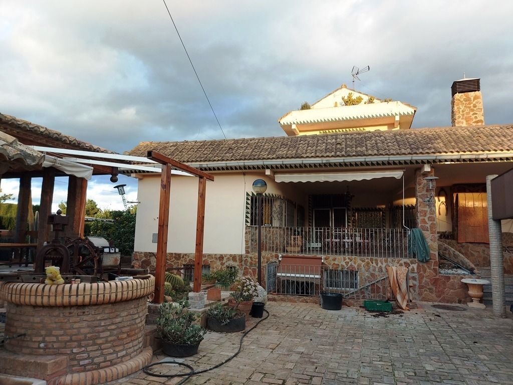 Vista exterior de Casa o chalet en venta en Llíria con Aire acondicionado, Calefacción y Jardín privado
