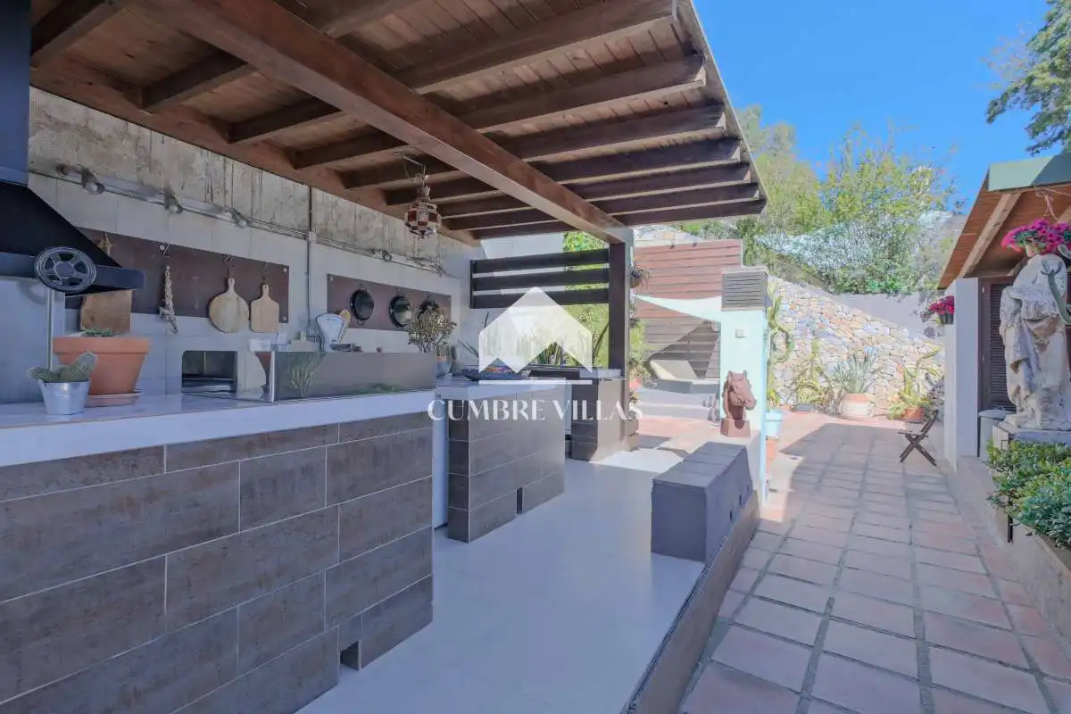 Terrassa de Casa o xalet en venda en Almuñécar amb Terrassa, Traster i Moblat