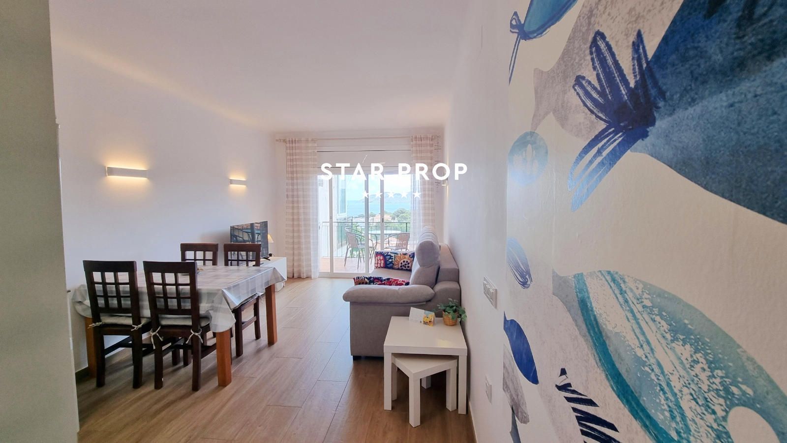 Living room of Flat for sale in Llançà  with Oven, Washing machine and Microwave