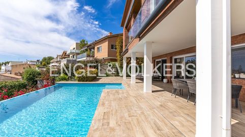 Foto 4 de Casa o chalet de alquiler en Can Roca, Castelldefels