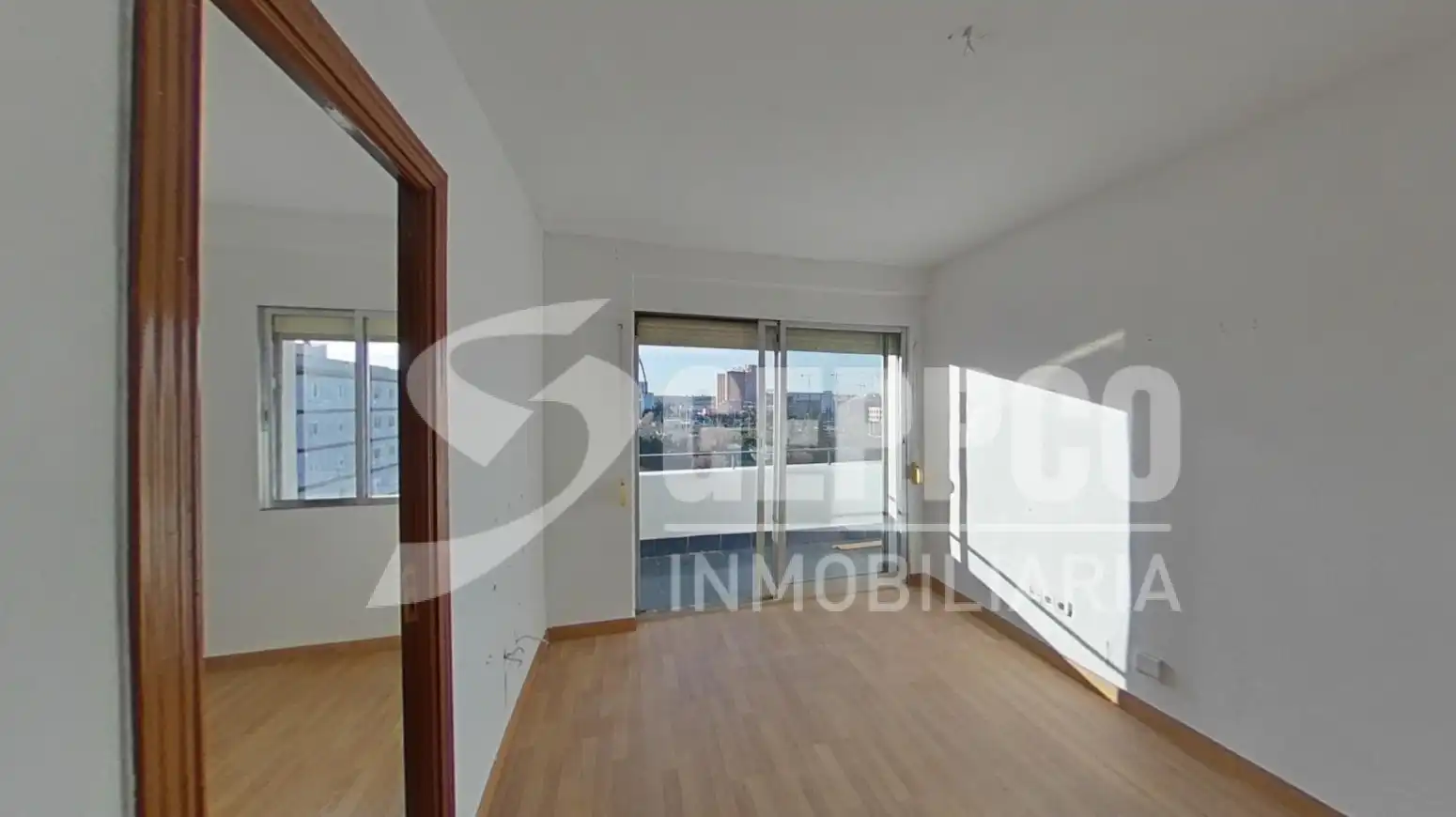Flat for sale in Calle de Carabelos, San Fermín