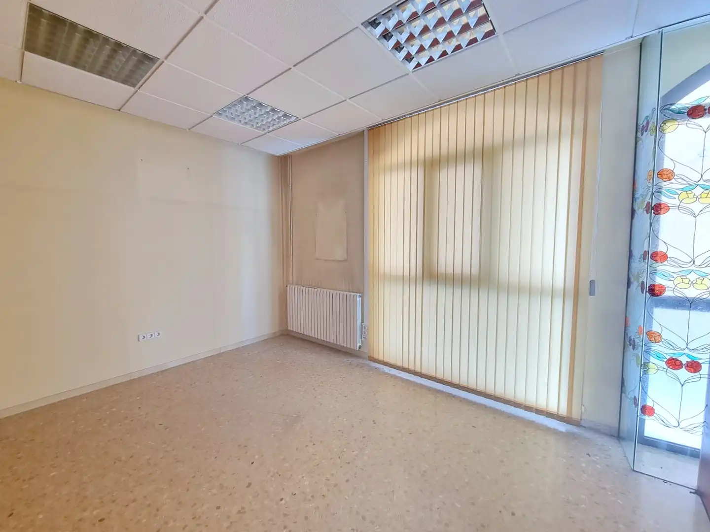 Local en venda en Vic amb Aire condicionat, Calefacció i Terrassa