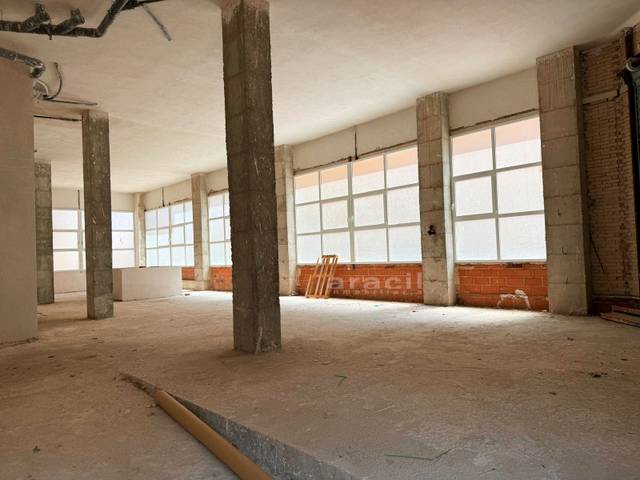 Local comercial en Alquiler en Carrer la Llibertat en Santa Rosa