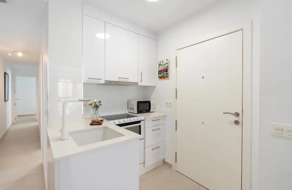 Wohnung mit Terrasse zum Verkauf in Puerto Deportivo, imagen 2