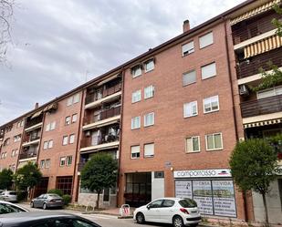 Vista exterior de Local en venda en Alcalá de Henares