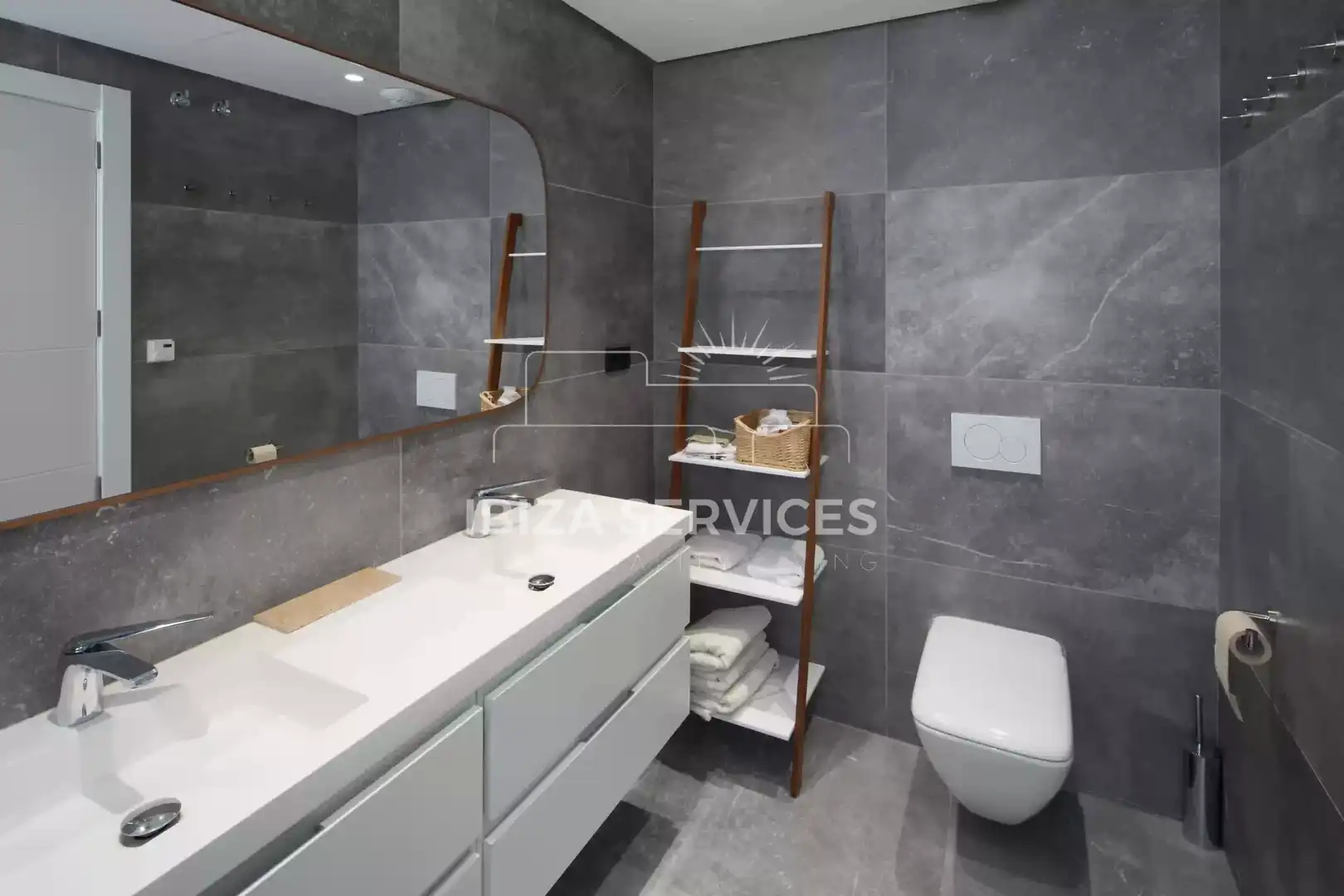 Bathroom of Flat for sale in Santa Eulària des Riu  with Air Conditioner, Private garden and Swimming Pool
