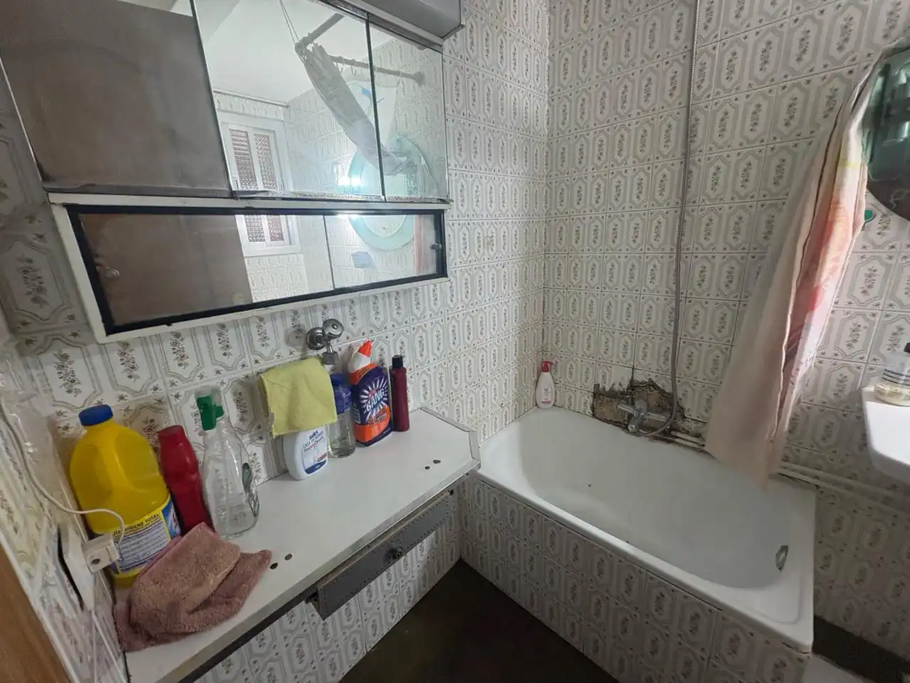 Bany de Pis en venda en Azuqueca de Henares amb Calefacció, Parquet i Terrassa