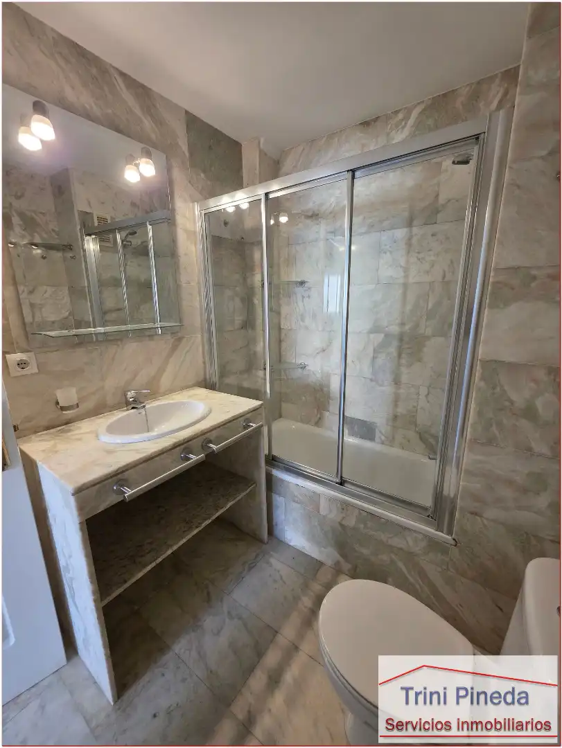 Flat with balcony to rent in Calle Pagés del Corro, imagen 24