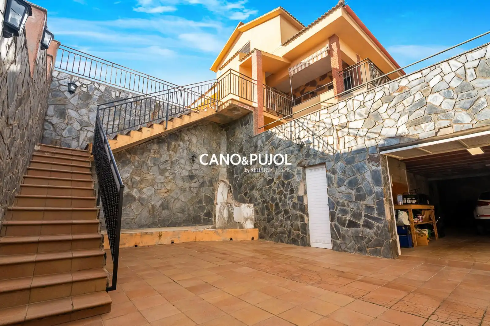 Vista exterior de Casa o chalet en venta en Lliçà d'Amunt con Aire acondicionado, Calefacción y Terraza