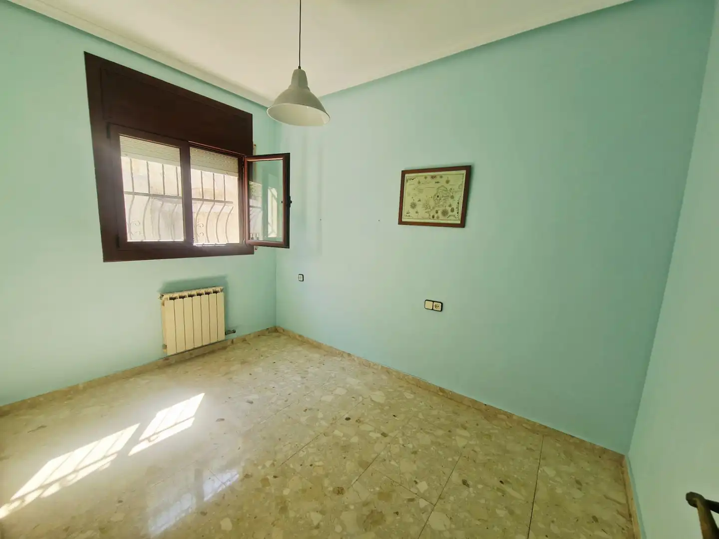 Habitación de Casa adosada en venta en Caldes d'Estrac con Calefacción, Jardín privado y Parquet