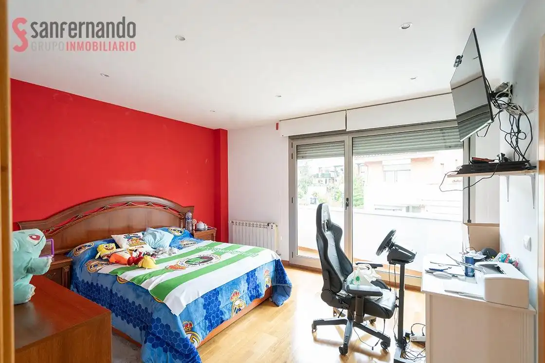 Dormitori de Casa o xalet en venda en Piélagos amb Calefacció, Jardí privat i Traster