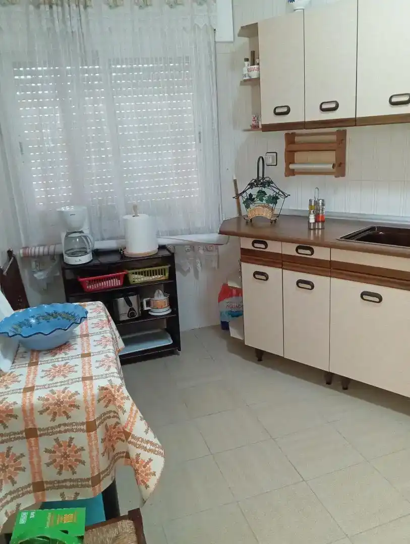 Kitchen of Flat for rent in El Cañavate    with Air Conditioner, Furnished and Oven