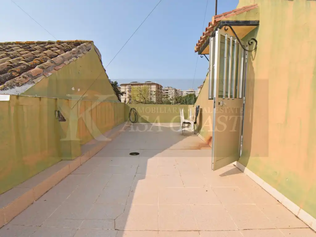Casa adosada en venta en Los Boliches