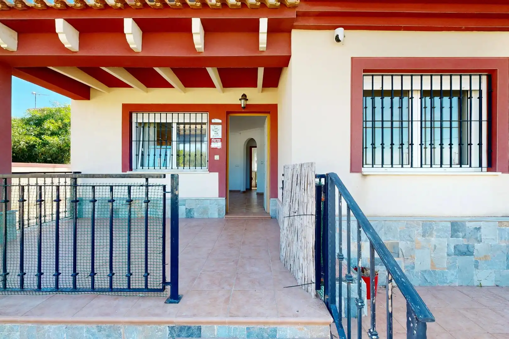 Casa adosada en venta en Cartagena con Terraza, Trastero y Balcón