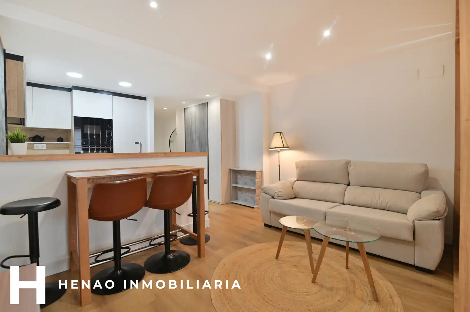 Vista exterior de Apartamento en venta en Bilbao  con Calefacción, Parquet y Amueblado
