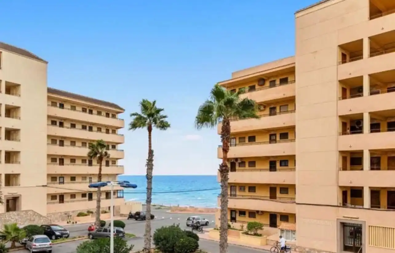 Bedroom of Flat for sale in Playa de los Locos