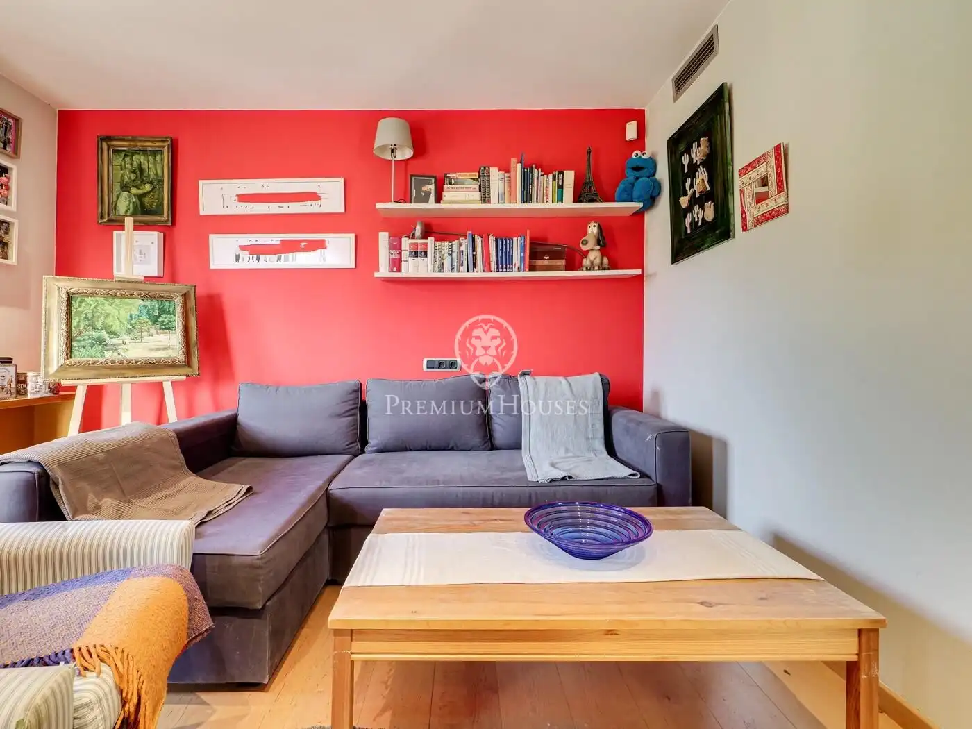 Living room of Houses for sale in Olesa de Montserrat  with Air Conditioner, Private garden and Terrace