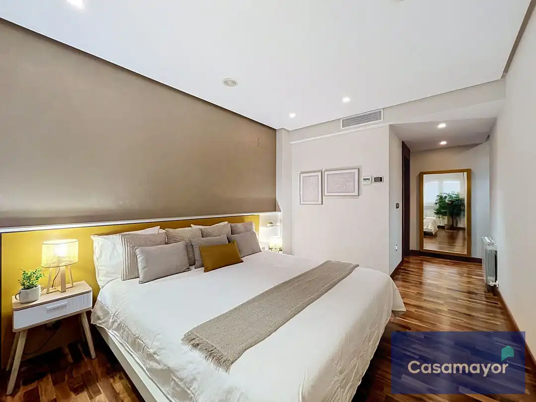 Habitación de Piso en venta en Alicante / Alacant con Aire acondicionado, Calefacción y Trastero