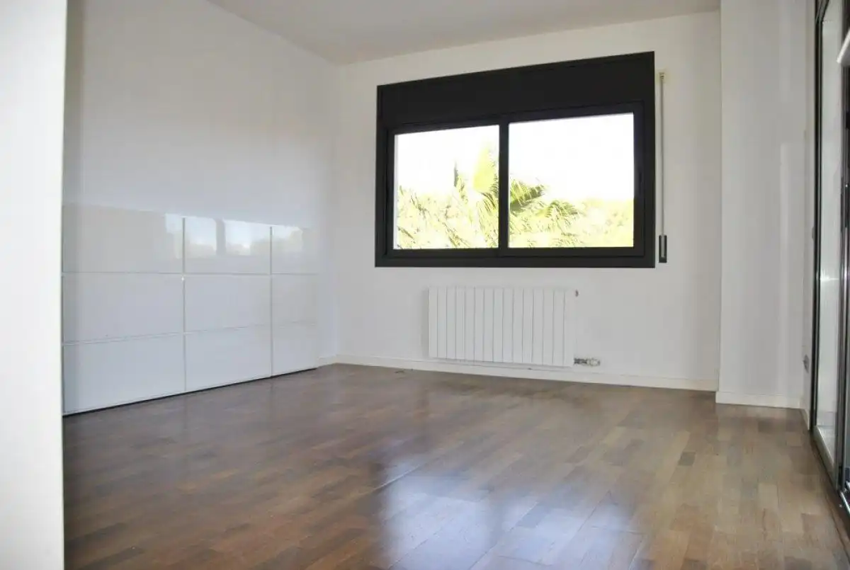 Dormitori de Casa o xalet en venda en Cunit amb Calefacció, Jardí privat i Parquet