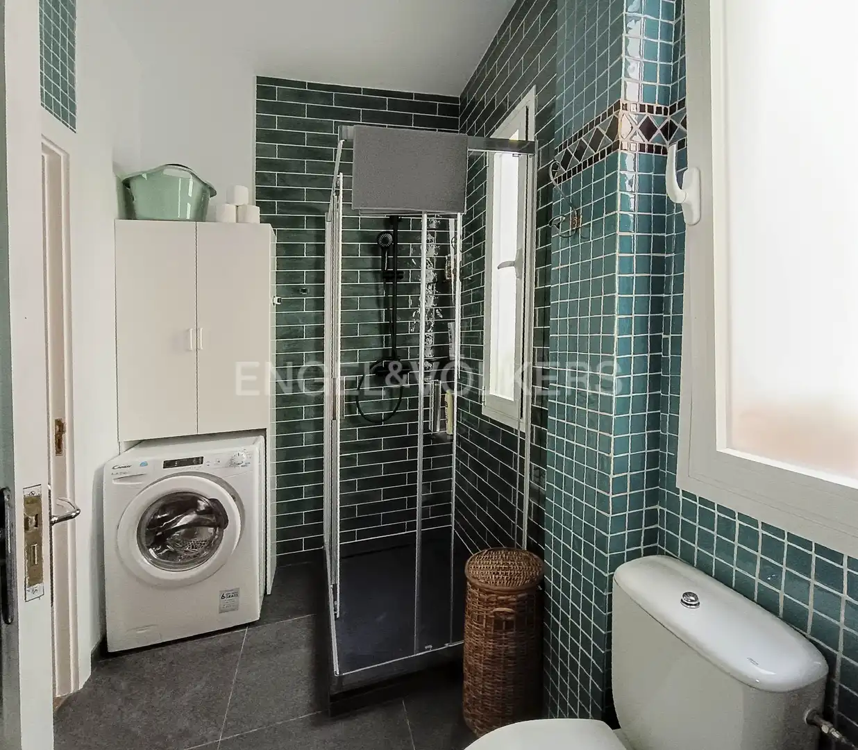 Bathroom of Flat for rent in Madrid  with Air Conditioner, Heating and Furnished