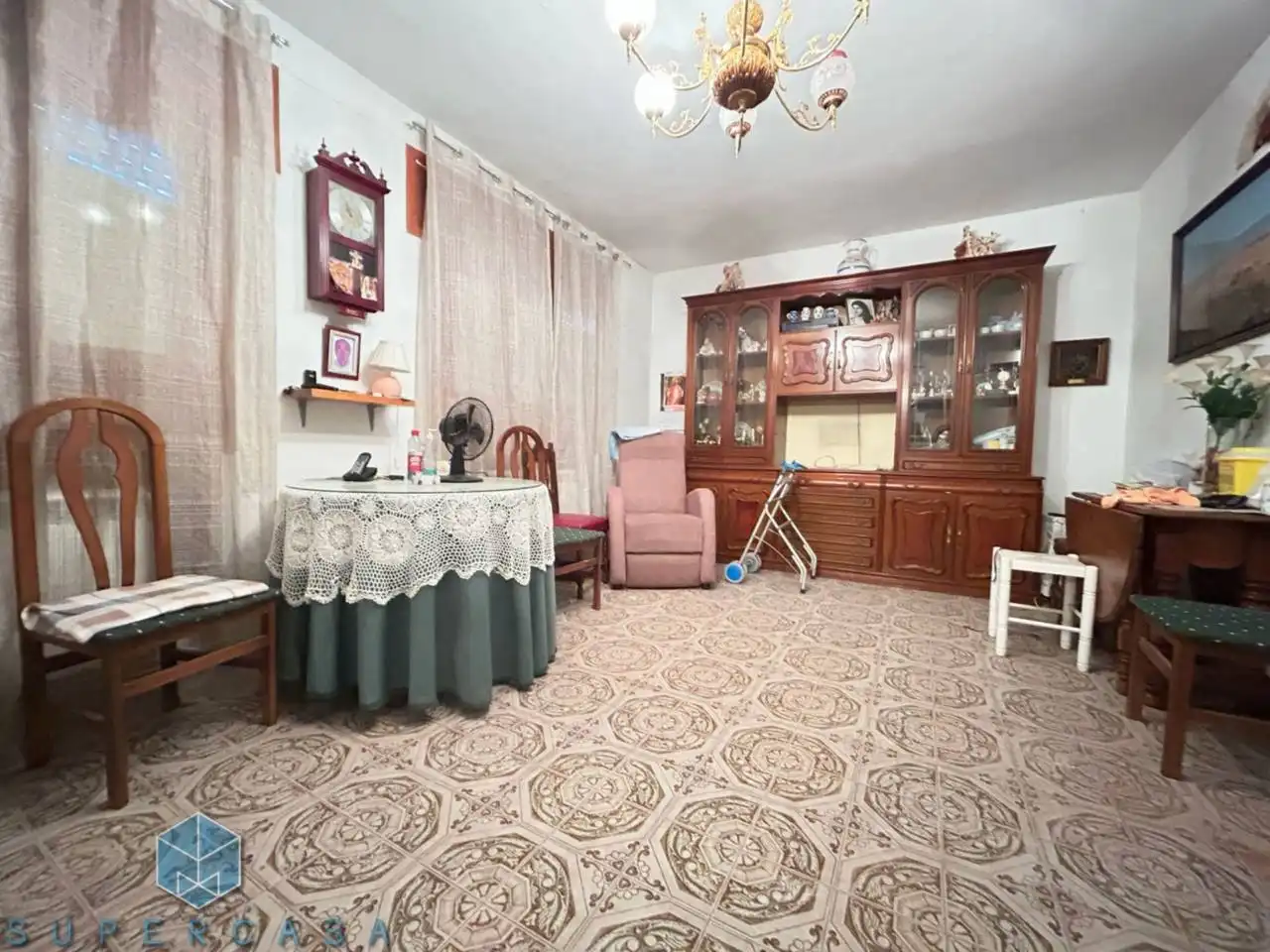 Sala d'estar de Casa o xalet en venda en Bargas amb Calefacció, Jardí privat i Terrassa