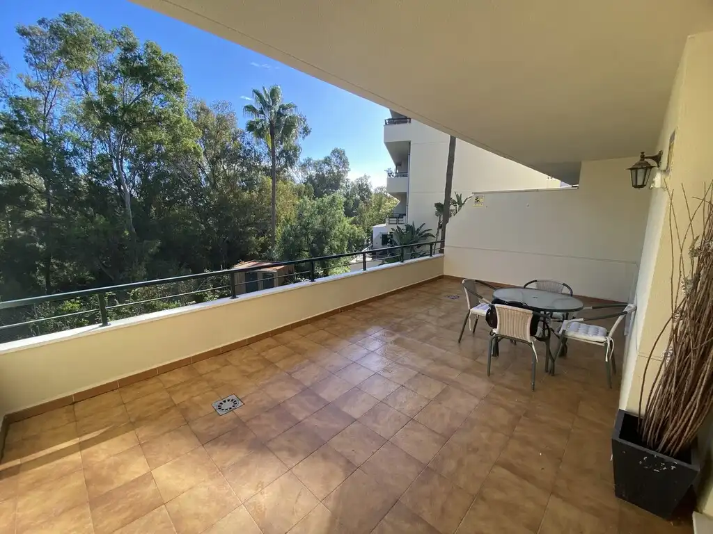 Vivienda con piscina en venta en Calahonda, imagen 2