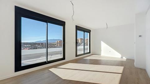 Foto 2 de Ático de alquiler en Calle Menorca, Los Guindos - Parque Mediterráneo - Santa Paula, Málaga Capital