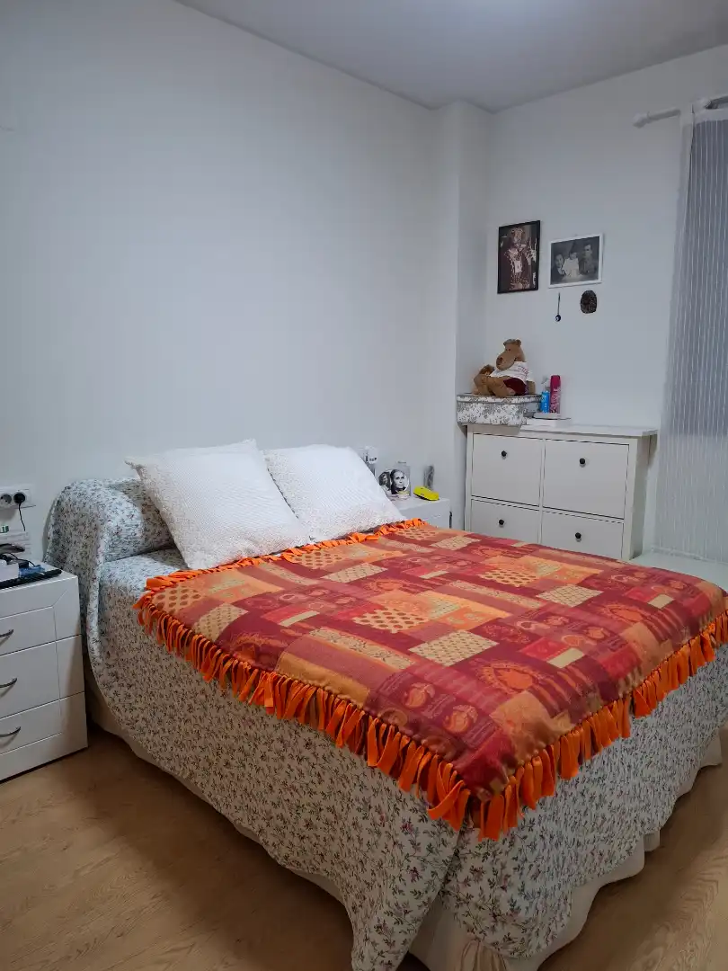 Habitación de Piso en venta en Mairena del Aljarafe con Aire acondicionado, Calefacción y Jardín privado