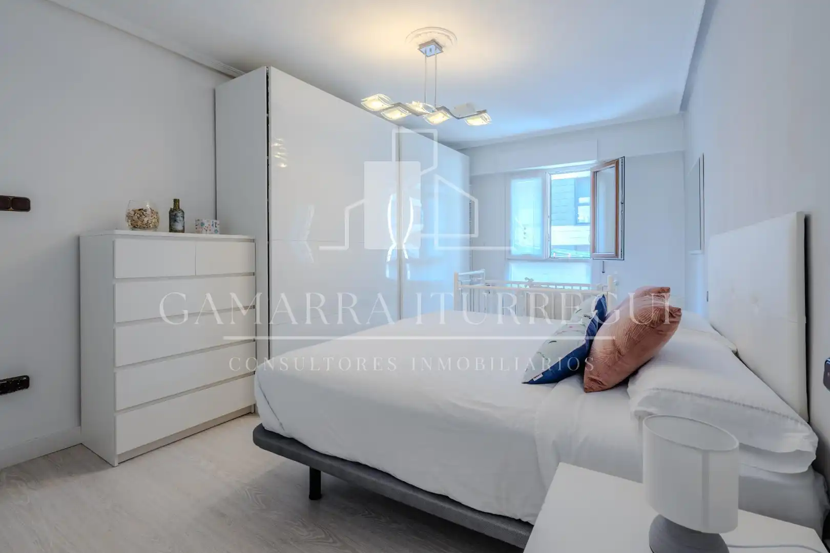 Habitación de Piso en venta en Bermeo con Calefacción
