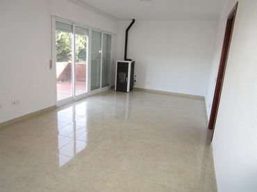 Villa con piscina in vendita a Calle Carcalacueva 18