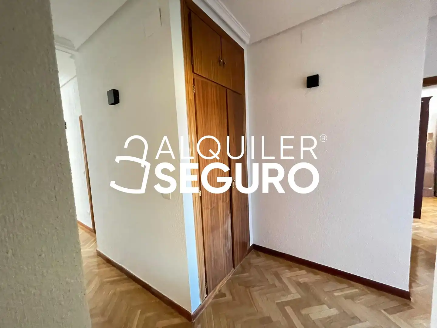 Bedroom of Flat for rent in Madrid  with Air Conditioner, Heating and Terrace