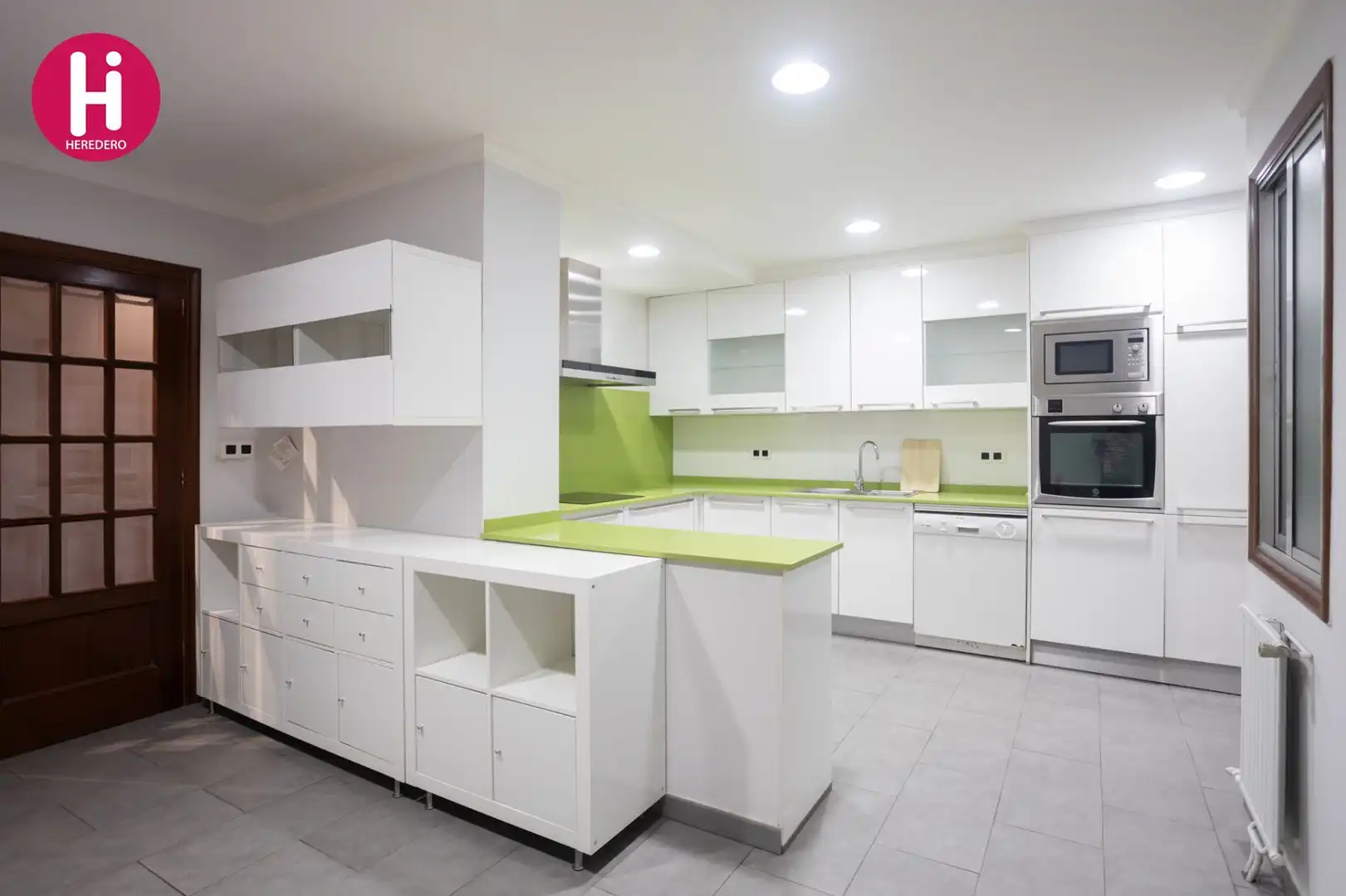 Küche von Wohnung zum Verkauf in Vigo  mit Heizung und Abstellraum