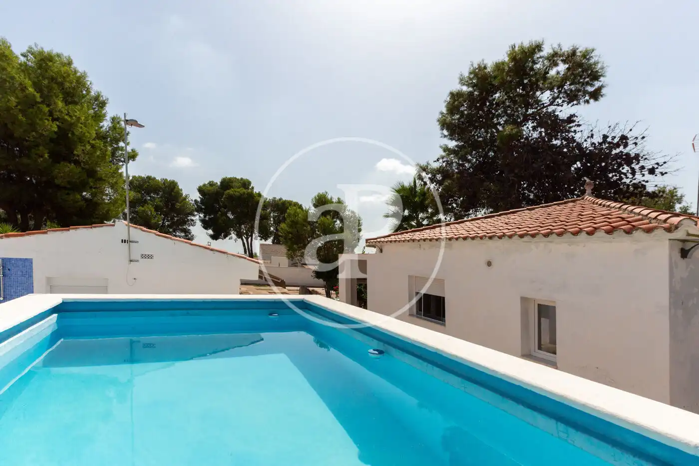 Piscina de Casa o chalet en venta en La Pobla de Vallbona con Aire acondicionado, Jardín privado y Terraza
