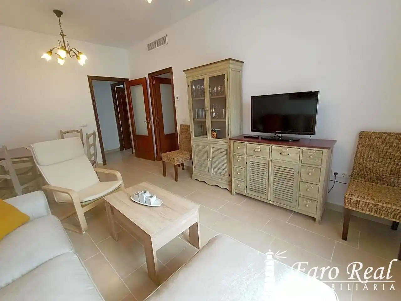 Sala d'estar de Apartament de lloguer en Sanlúcar de Barrameda amb Aire condicionat i Moblat
